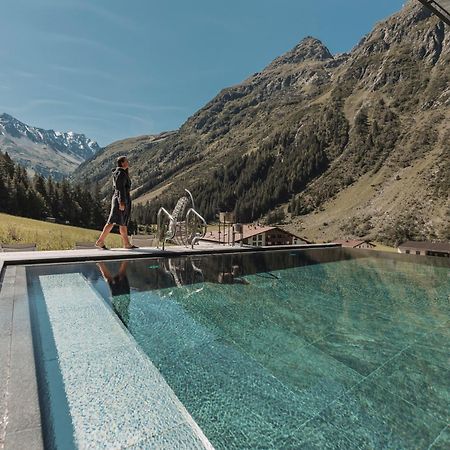Alpine Resort Sportalm 皮茨河谷圣莱昂哈德 外观 照片