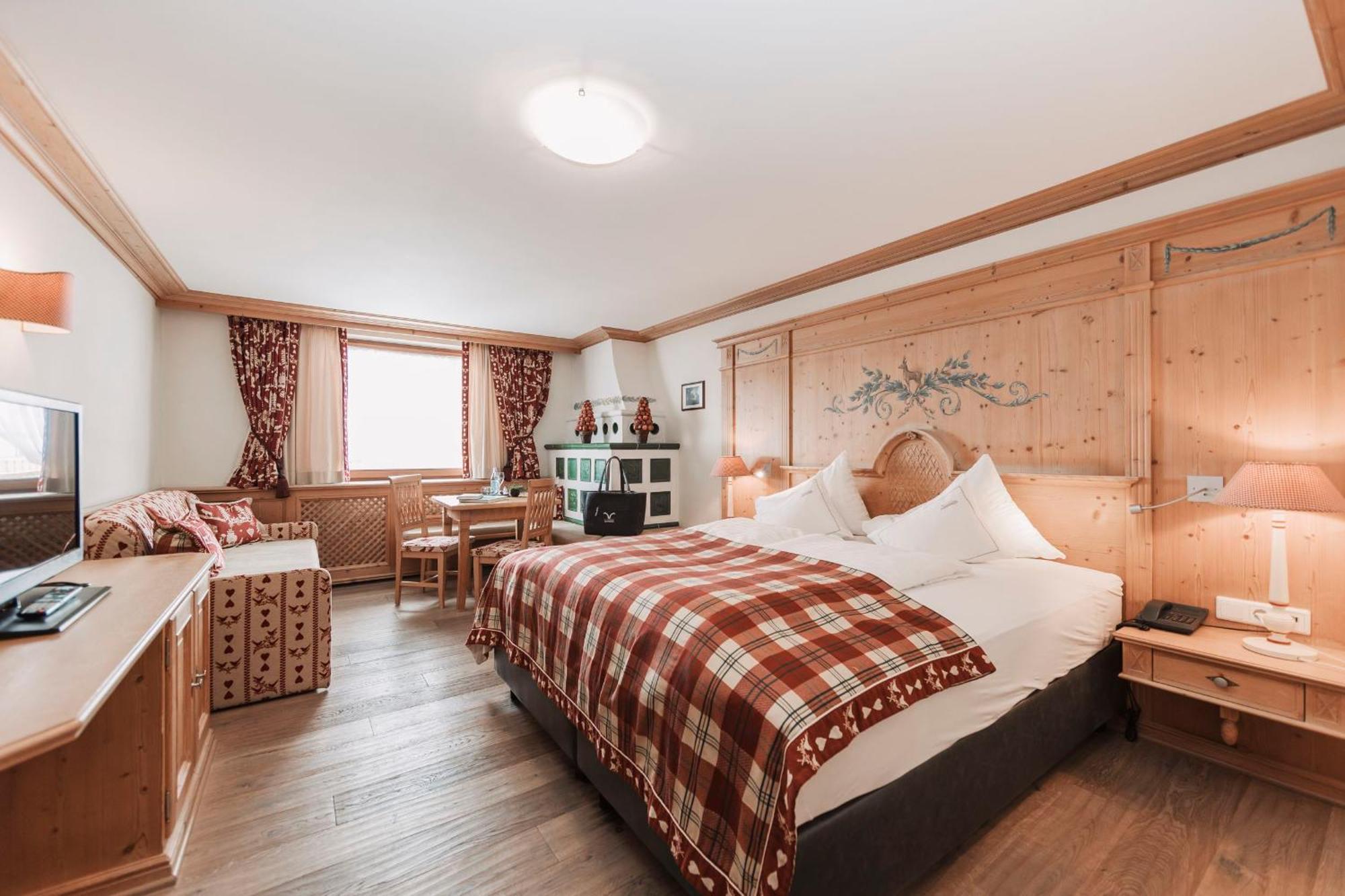 Alpine Resort Sportalm 皮茨河谷圣莱昂哈德 客房 照片